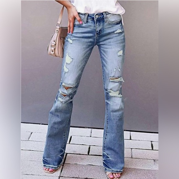 Flamingals Denim - Classic Distressed Flare Jeans - Light Blue